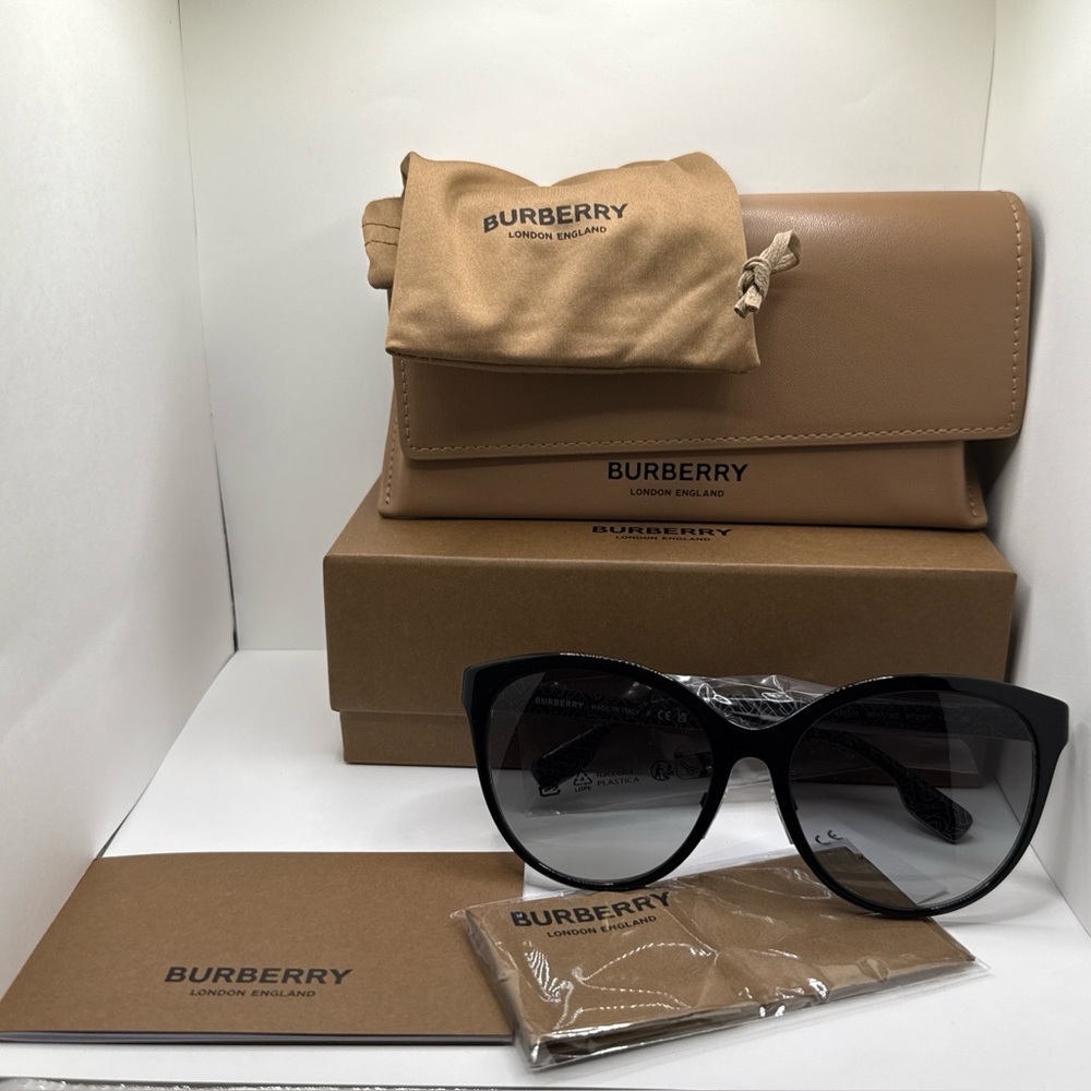 BURBERRY Sunglasses BE4365F 39778G Black On Print Tb/Crystal Grey Gradient 57140